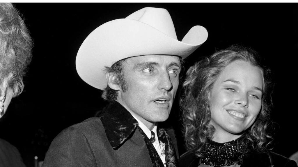 Dennis Hopper and Michelle Phillips (classic stars who had the shortest marriages)