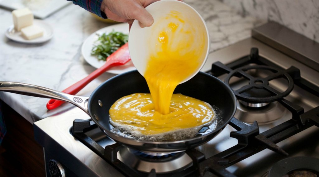 Cooking Scrambled Eggs