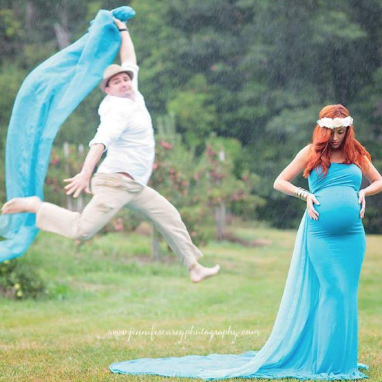 Maternity Photobombs Dad