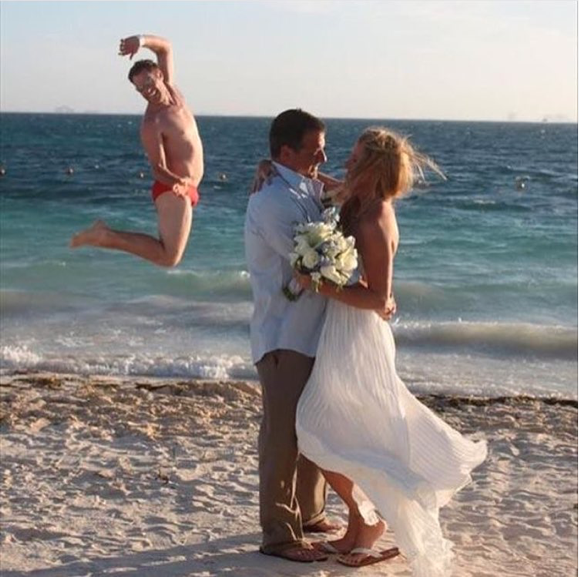 Cute Funny Wedding Photo 5