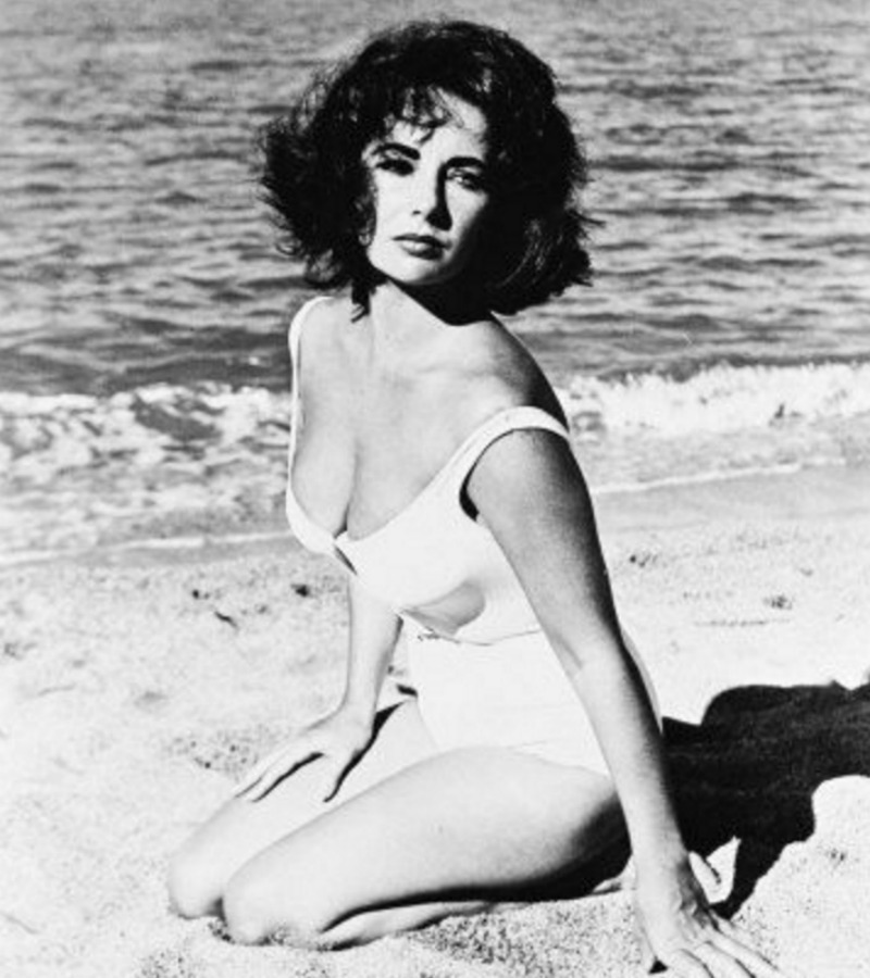 Celebrity Beach Photos Elizabeth Taylor