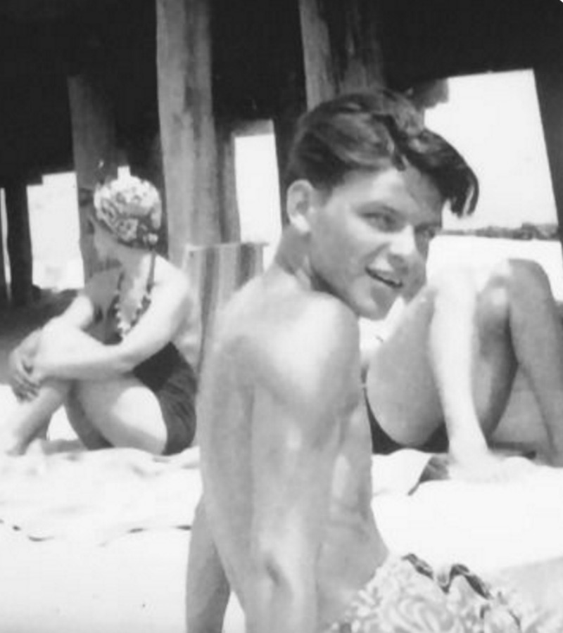 Celebrity Beach Photos Frank Sinatra