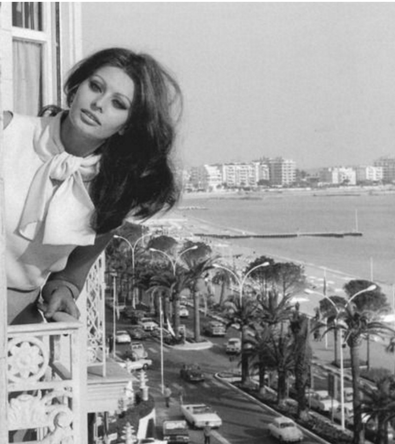 Celebrity Beach Photos Sophia Loren