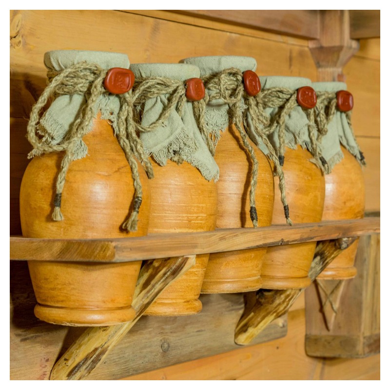 Noah's Ark Pottery Close Up