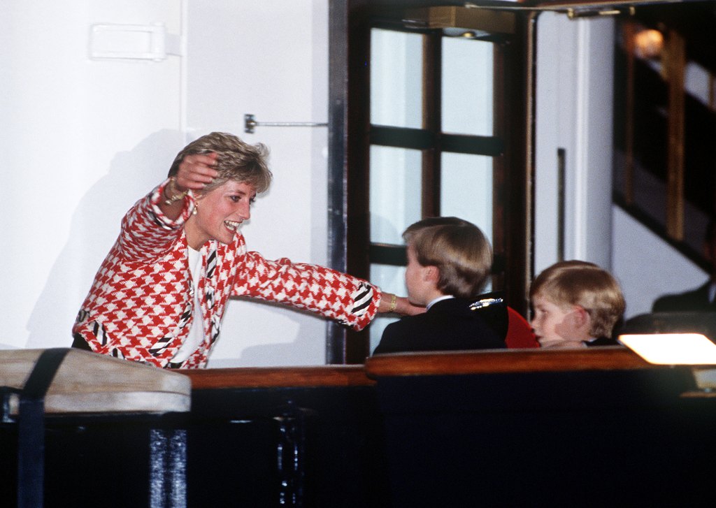 Greeting Sons On Yacht Britannia In Canada 1991