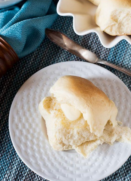 Thanksgiving Side Dishes Buttery Soft Rolls
