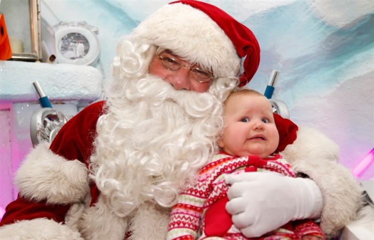 Kids Meet Santa 12