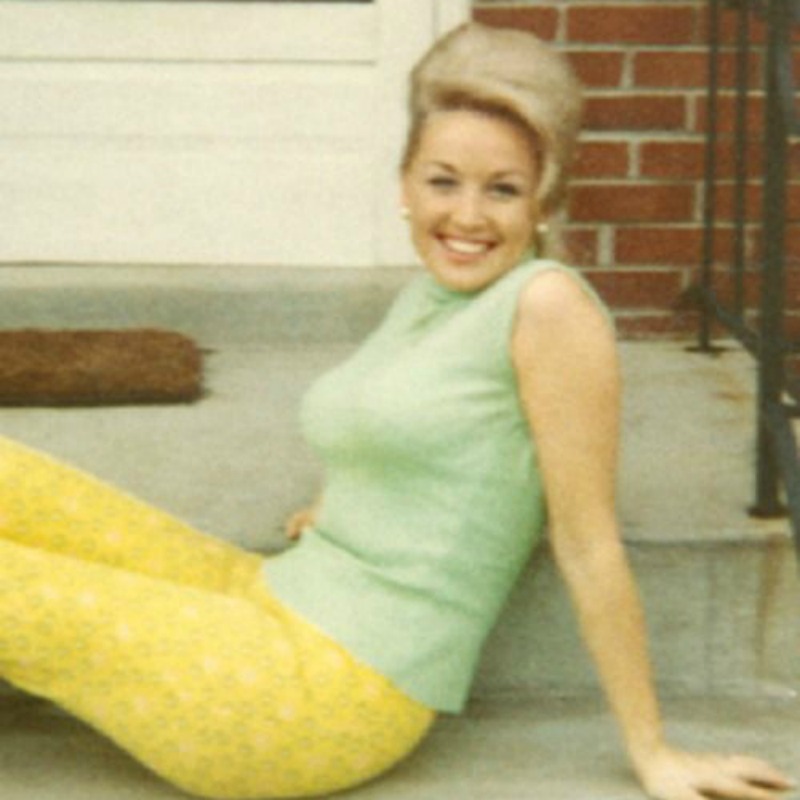 Dolly Parton Young Model