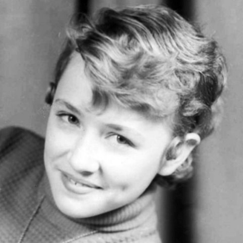 Dolly Parton Young Shy