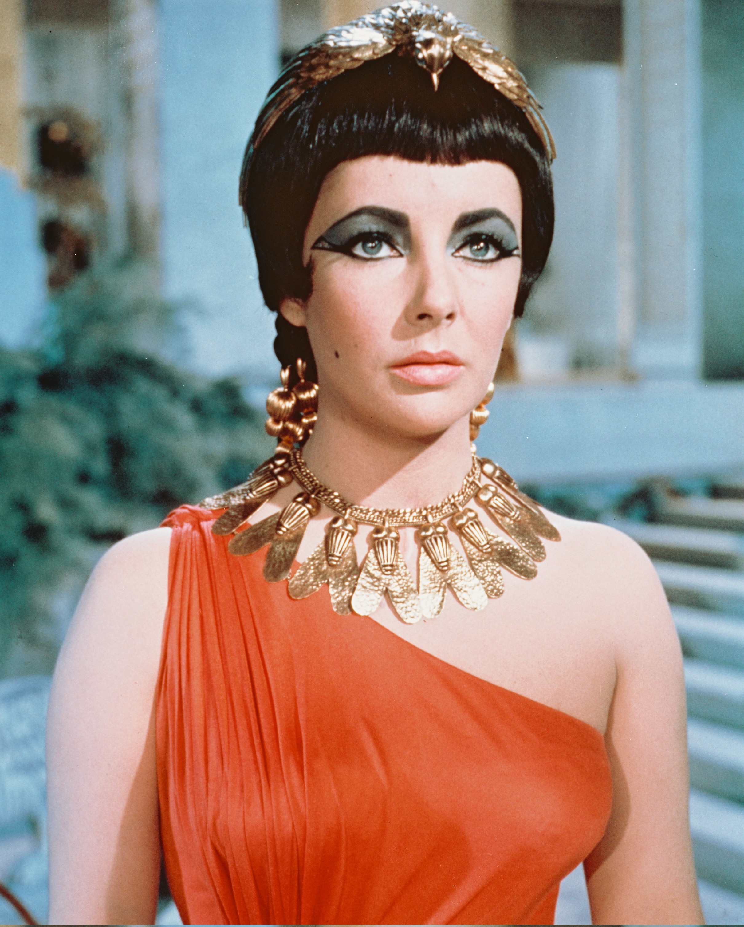 Elizabeth Taylor's Eyes Shown in 14 Rare and Stunning Photos