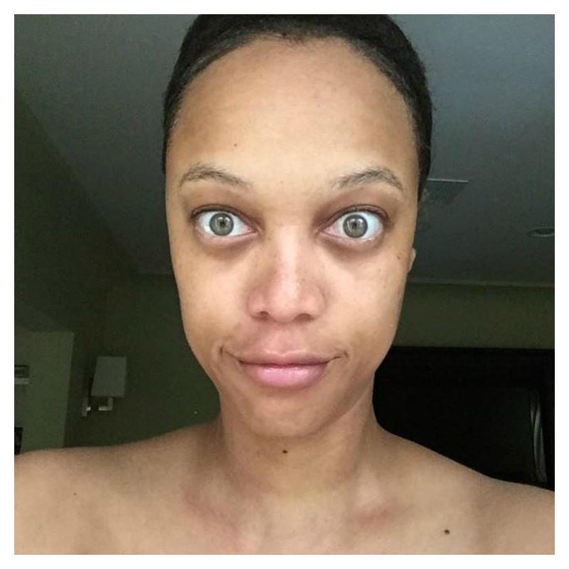 12 Models Without Makeup Looking