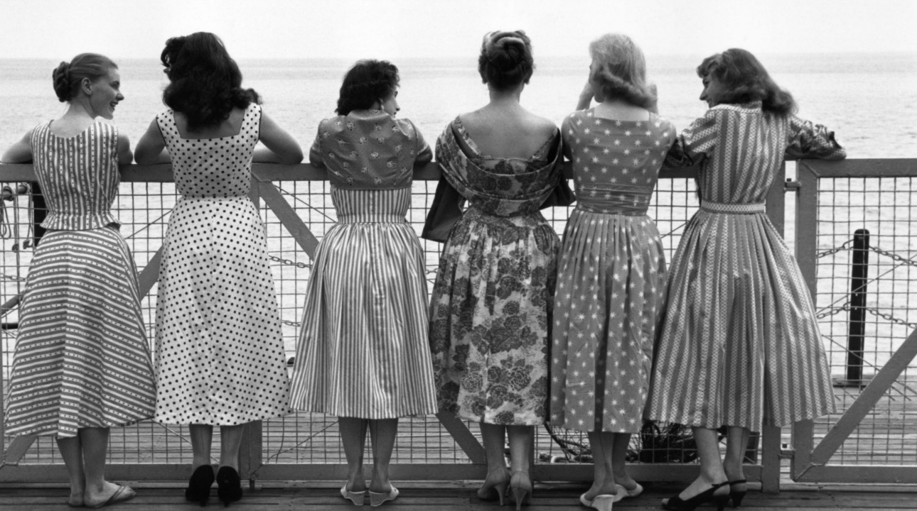 average-women-in-1950s.jpg