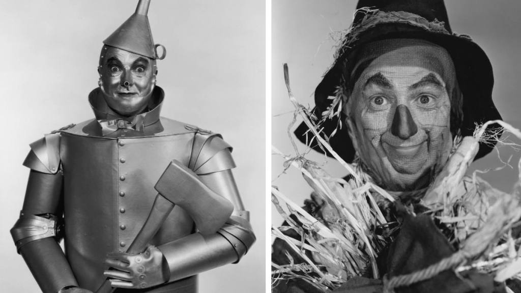 The tin man and the scarecrow side by side (Wizard of Oz behind the scenes)