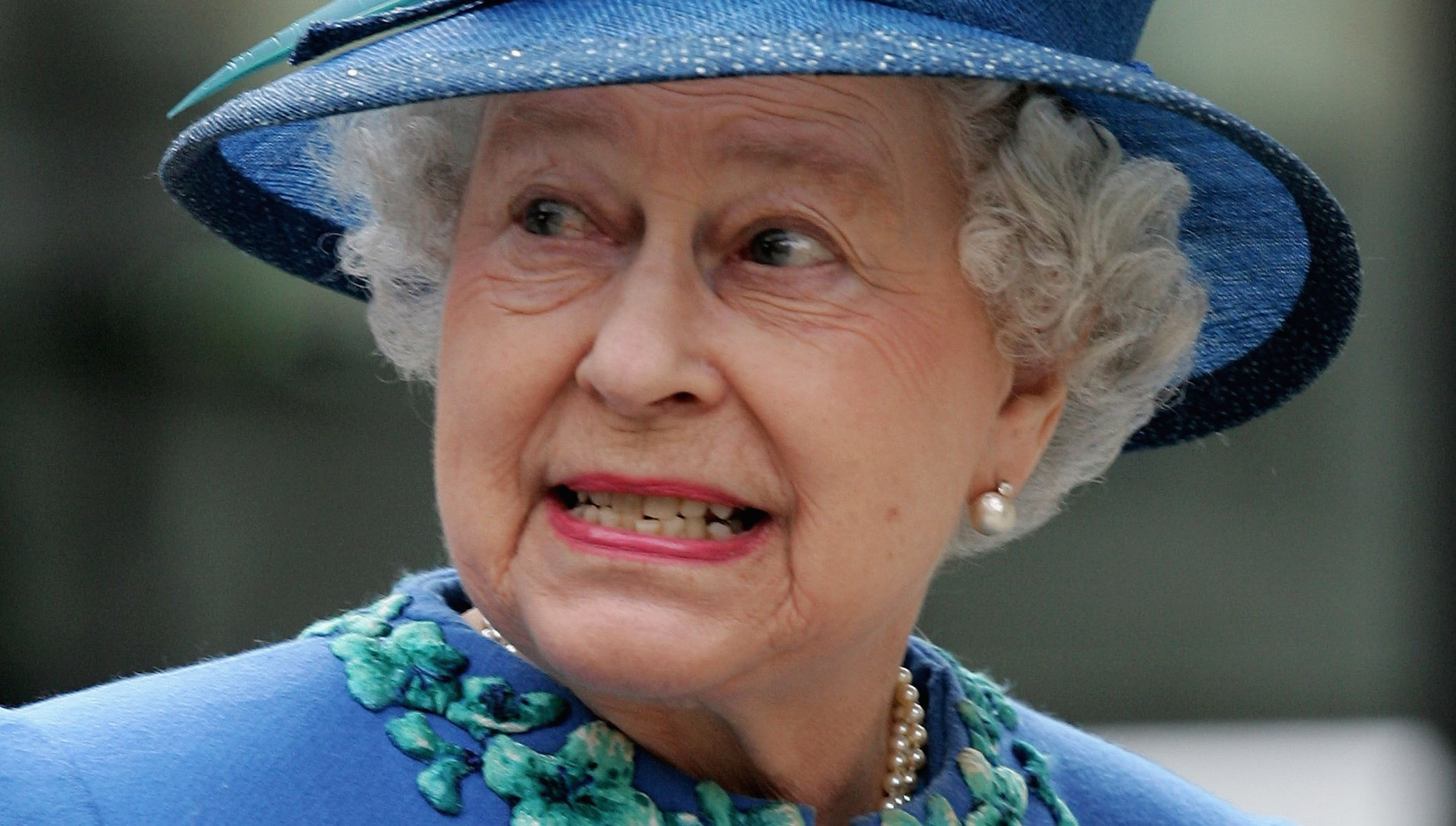 12 Queen Elizabeth Facial Expressions Every Grandma Can Relate To ...
