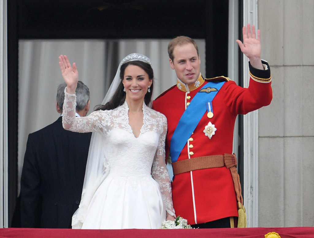 Kate Middleton wedding balcony photos