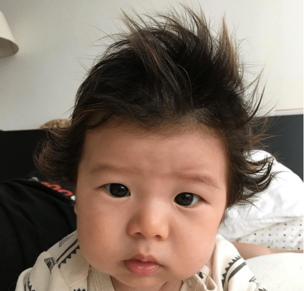 babies born with tons of hair bed head