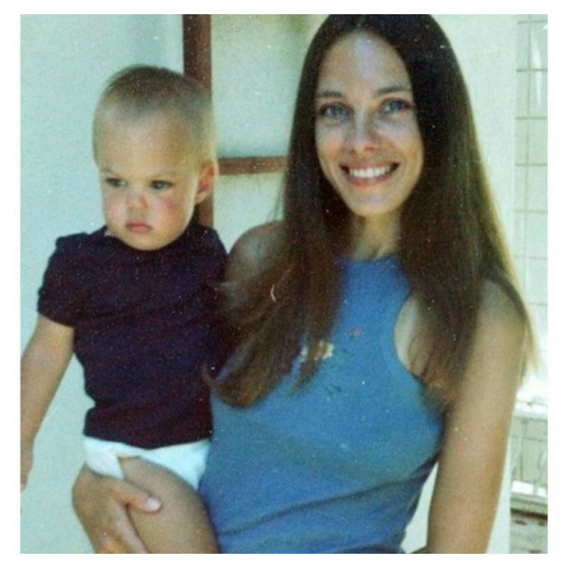 Celebrities As Babies Angelina Jolie