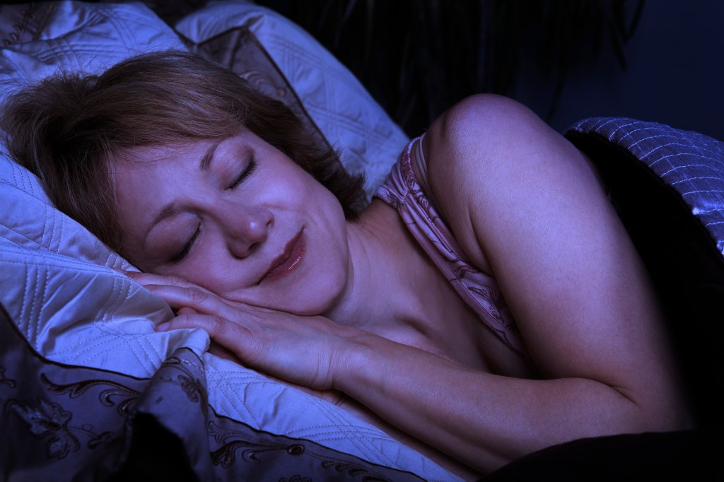 Relaxing Environment Tricks To Easily Bring Into Your Bedroom Relaxing Environment Tricks To Easily Bring Into Your Bedroom