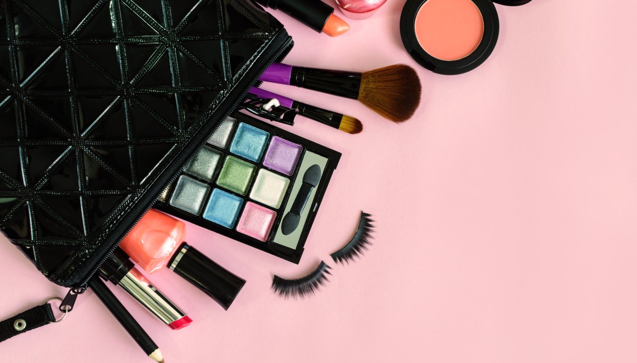 12 Essential Items You Need in Your Beauty Kit | Woman's World