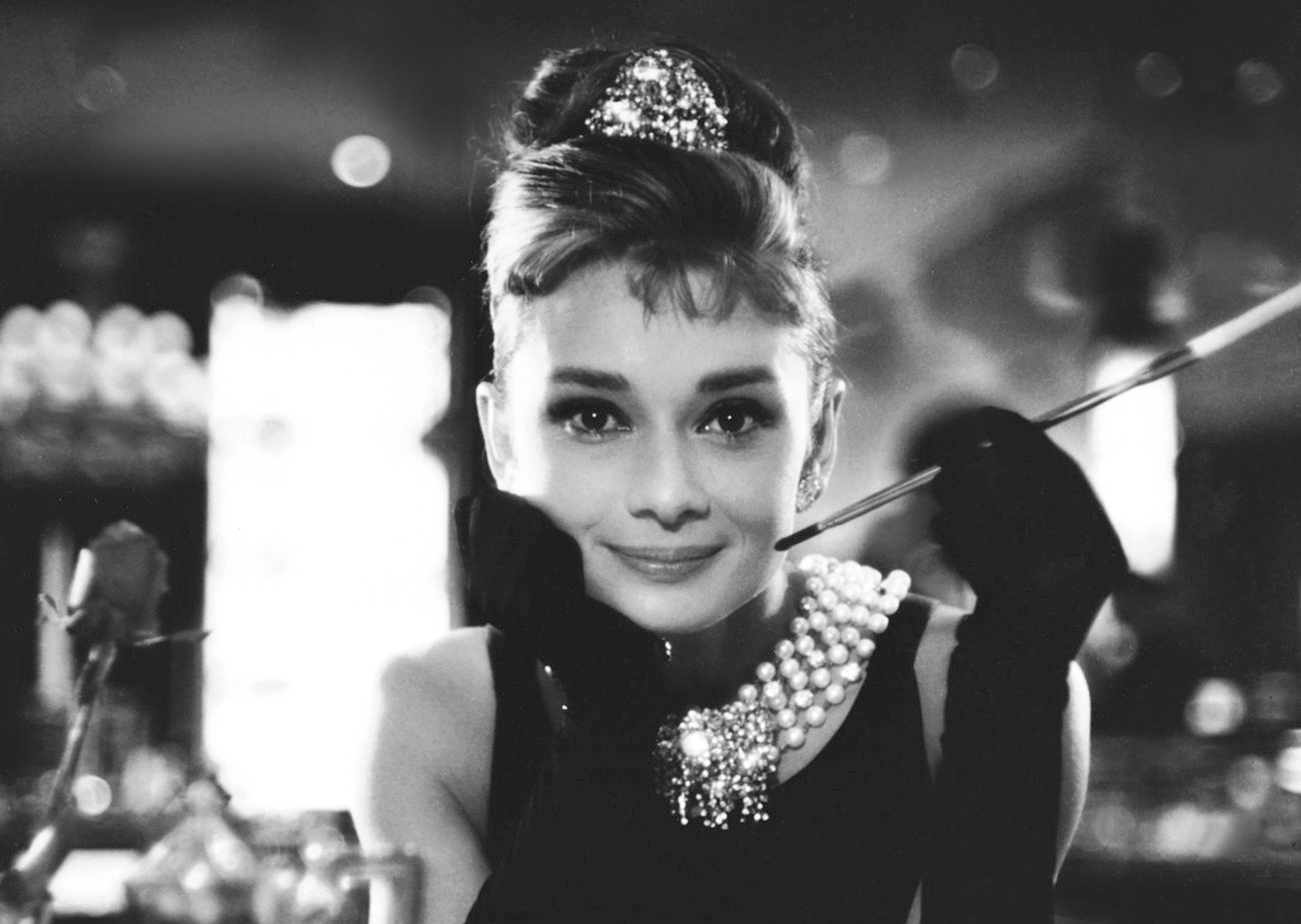 Hollywood Style Inspired Outfits You Can Recreate Today