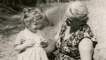 Little girl with mom 1950s