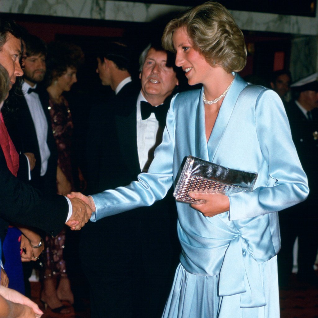 Princess Diana Pregnant Photos