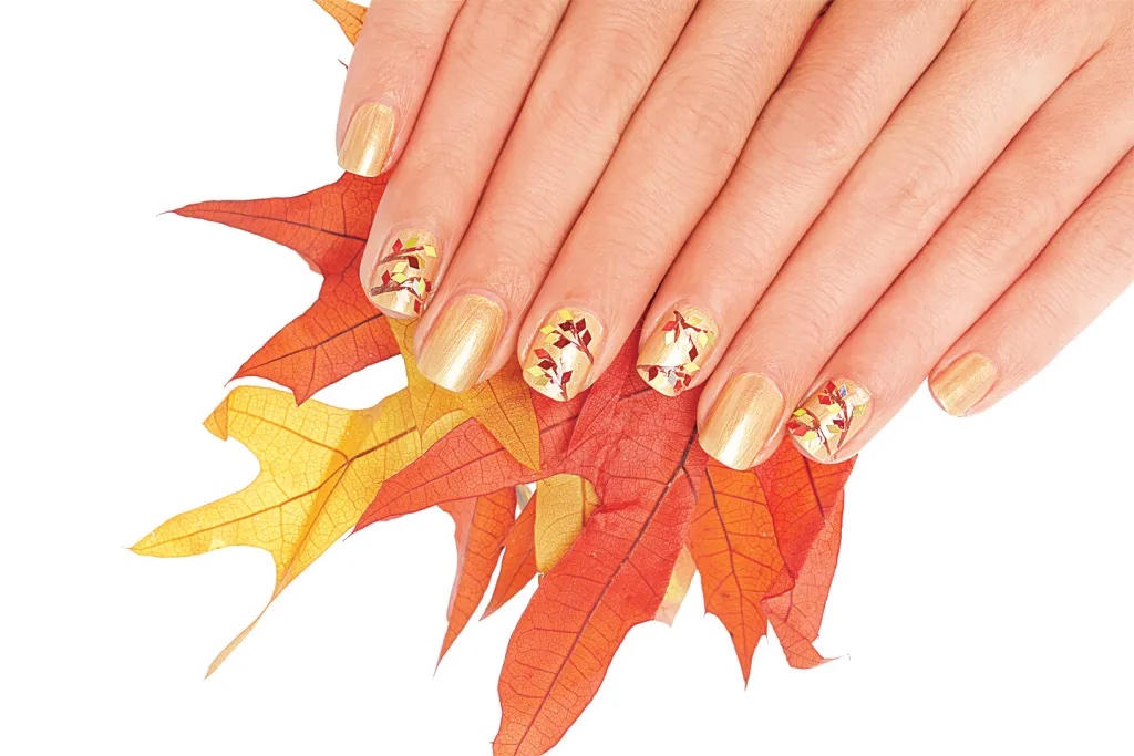 Nails with autumn leaves design