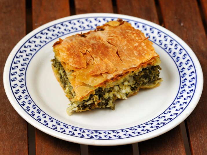 This Low-Calorie Spanakopita Recipe Is a Greek Vacation for Your Tastebuds