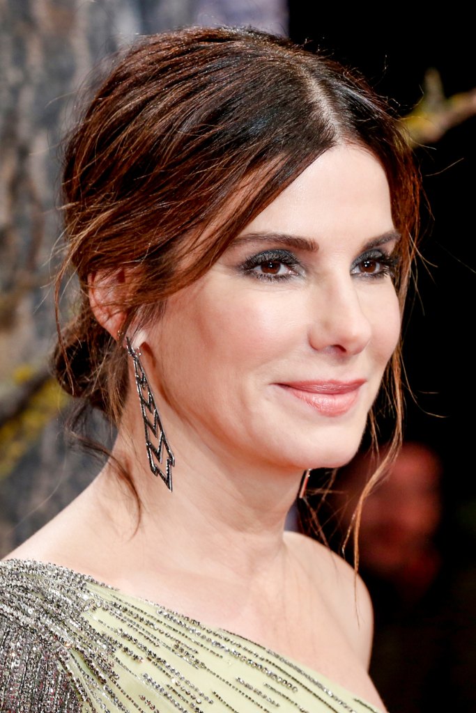 Best New Years Eve Hairstyles Women Over 50 Sandra Bullock