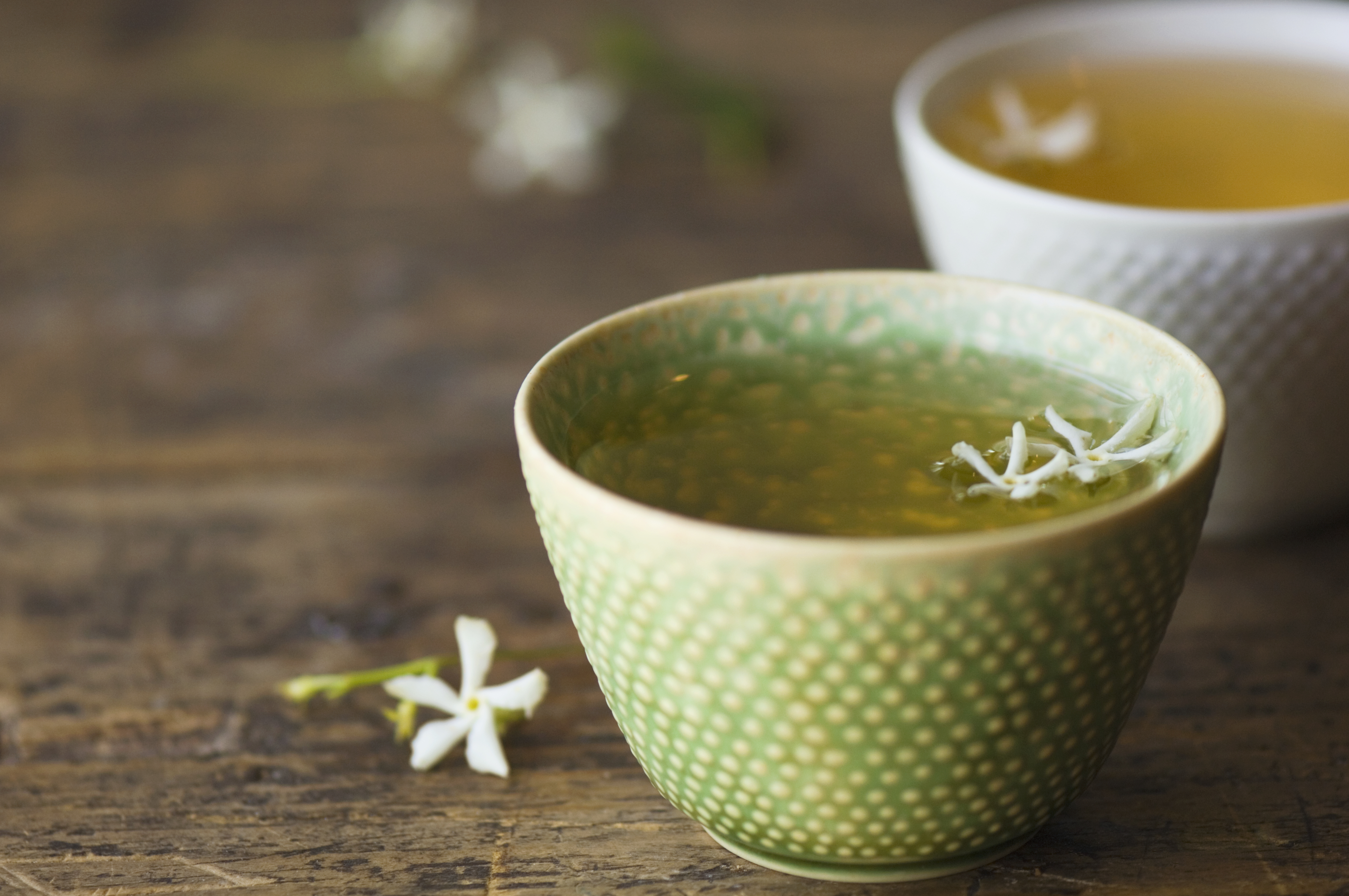 when to drink green tea to lose weight