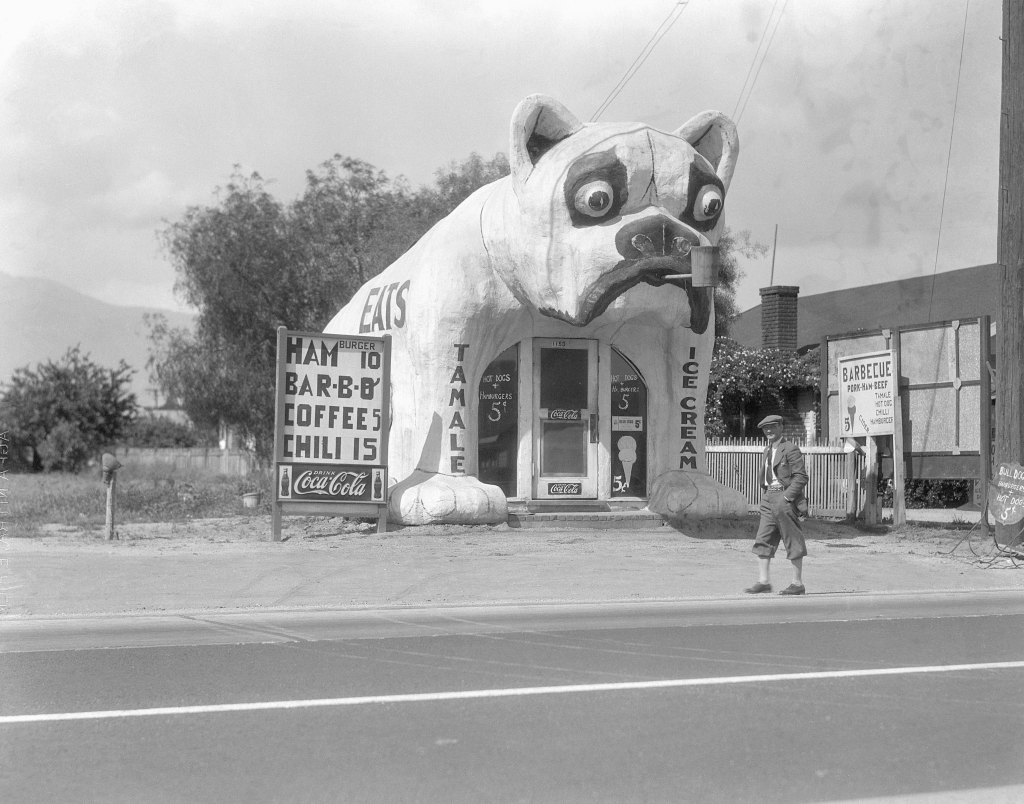Dog Shaped Restaurant