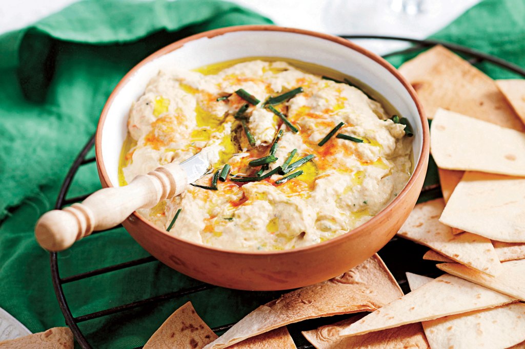 Smoky Artichoke Hummus Dip