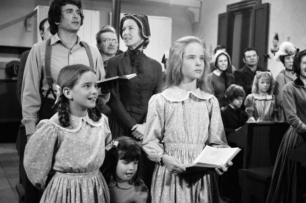 Little House On The Prairie Costumes