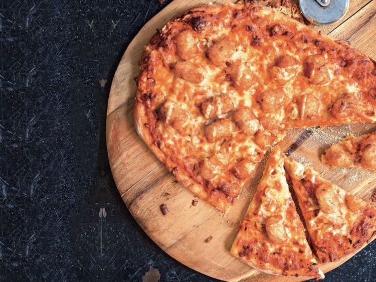 Tot Topped Pizza