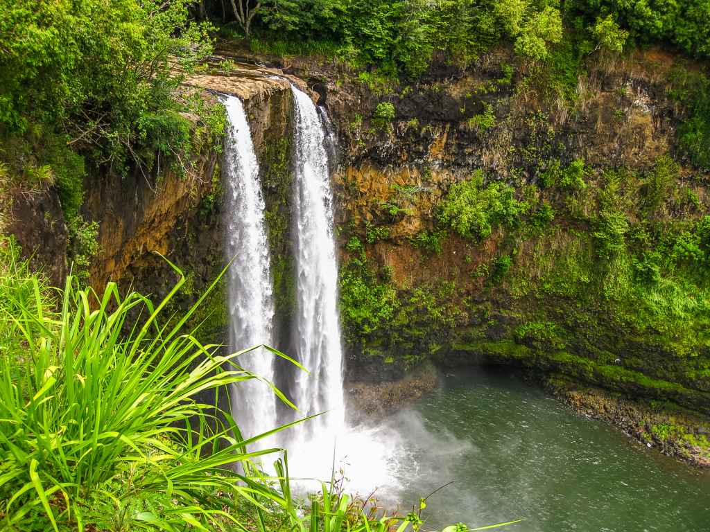 Manawaiopuna Falls