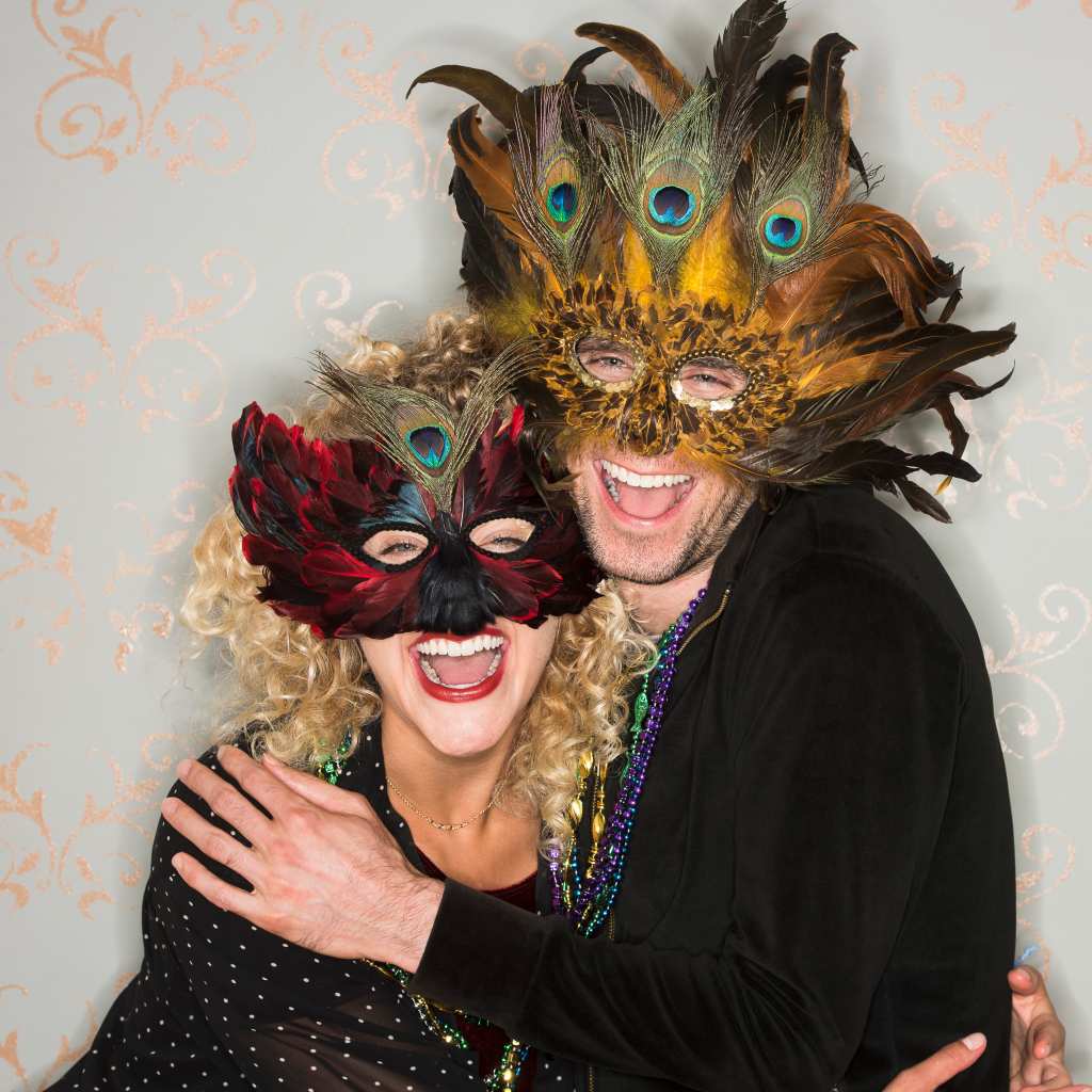mardi gras mask with feathers