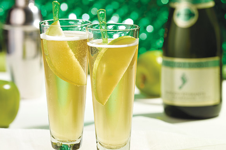 St Patricks Day Cocktail 3