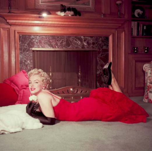 Marilyn Monroe Arms 2