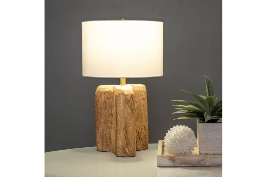 Log Cabin Home Decor Table Lamp