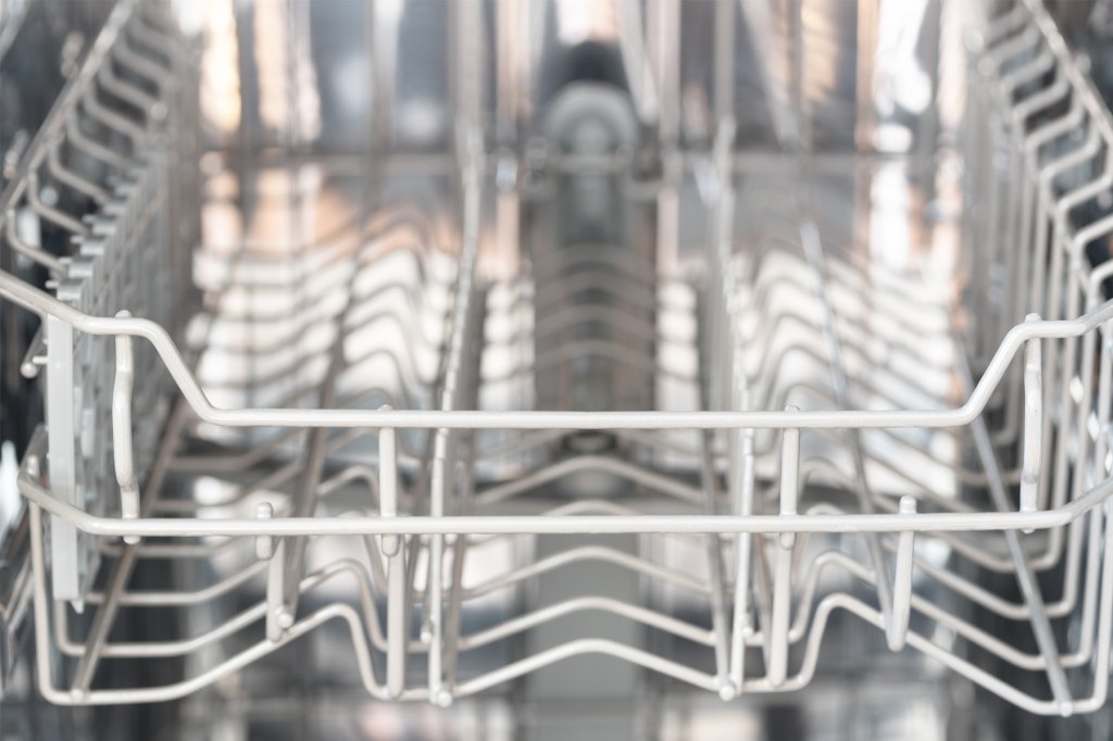 Clean Dishwasher With Vinegar