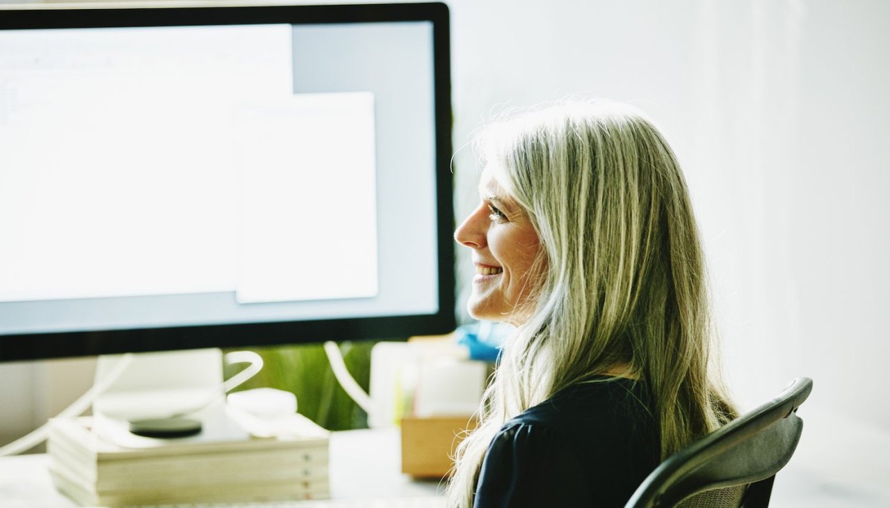 User Computer Monitor Find the Best Computer Monitor for Eyes to Improve Vision