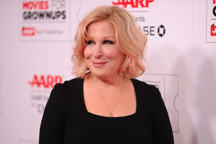 short-hairstyles-over-50-bette-midler.jpg