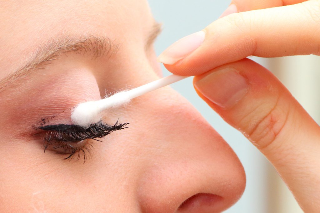 What Are Cotton Swabs For