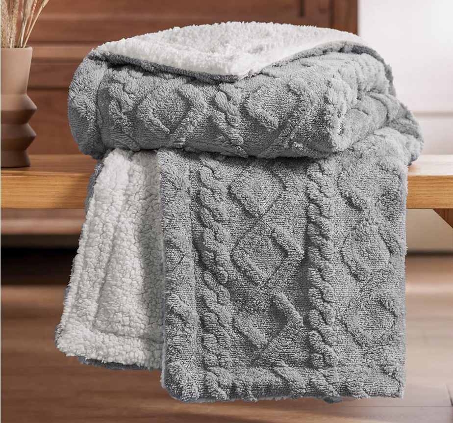 Best Blankets for Winter: Stay Warm With These Cozy Options!