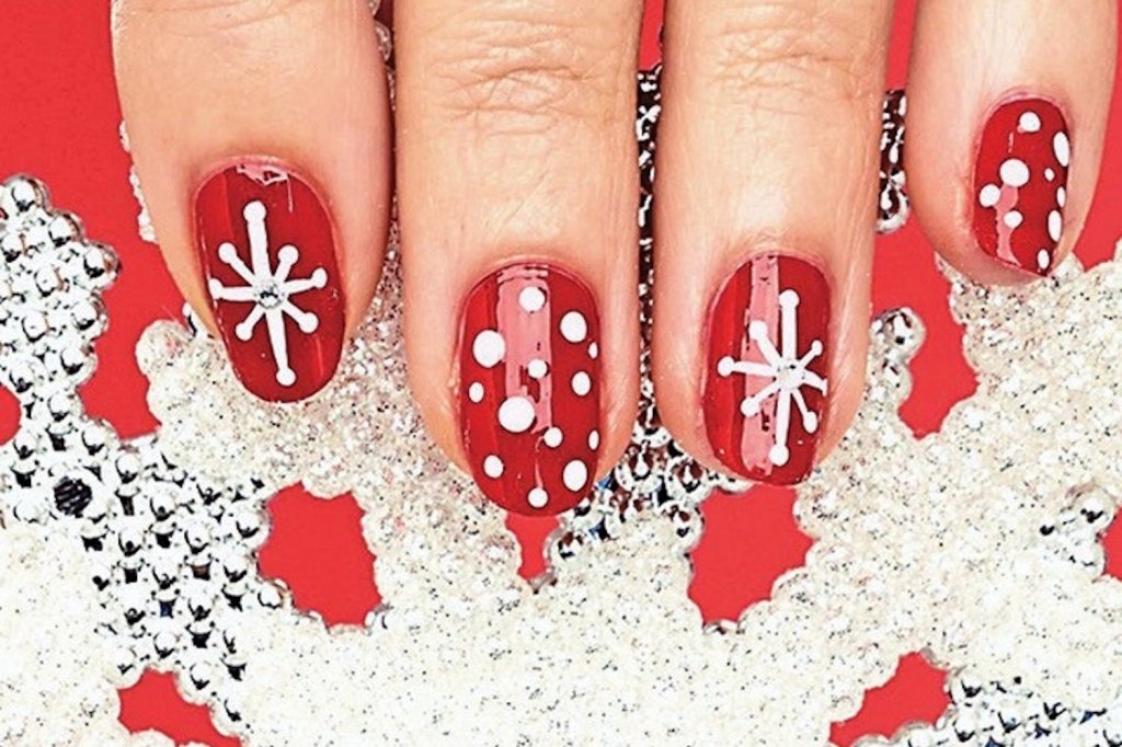 Dotted Nails