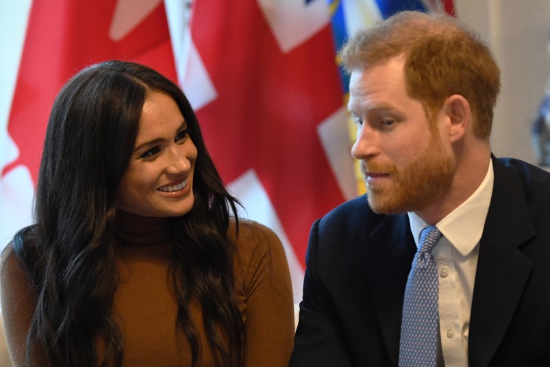 prince harry and meghan markle talking to reporters