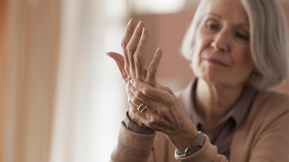 Woman with arthritis_joint pain