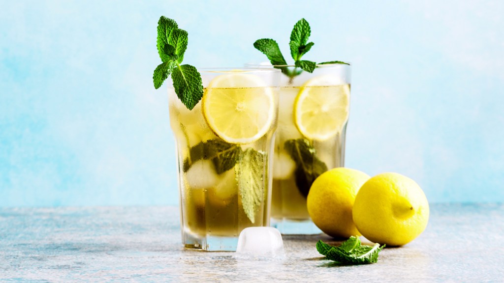 Melt Belly Fat With Green Tea and Lemon- Woman's World