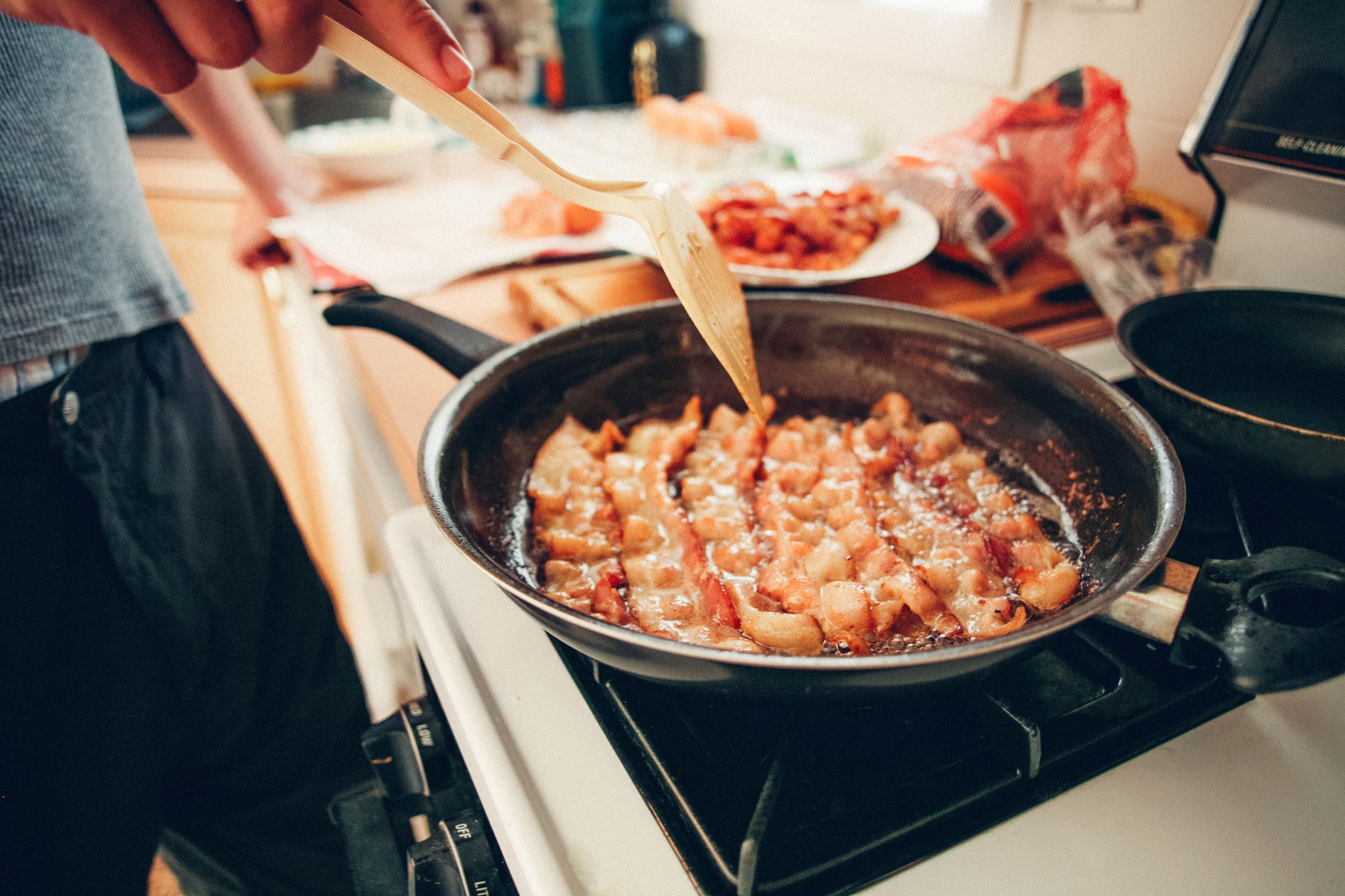 Cooking Bacon This Way Will Lower Your Cancer Risk.
