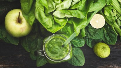 apple, lime, spinach, and green juice